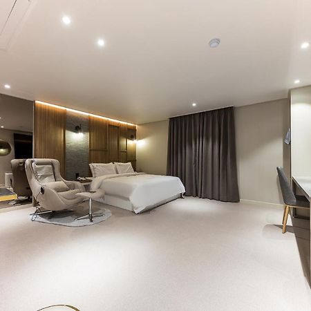 Hotel Lium Cheonan Esterno foto