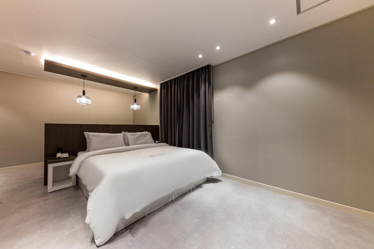 Hotel Lium Cheonan Esterno foto