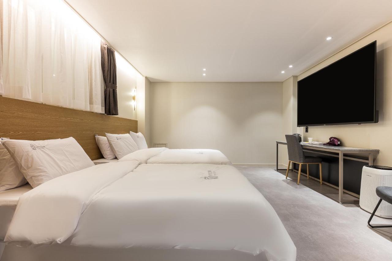 Hotel Lium Cheonan Esterno foto