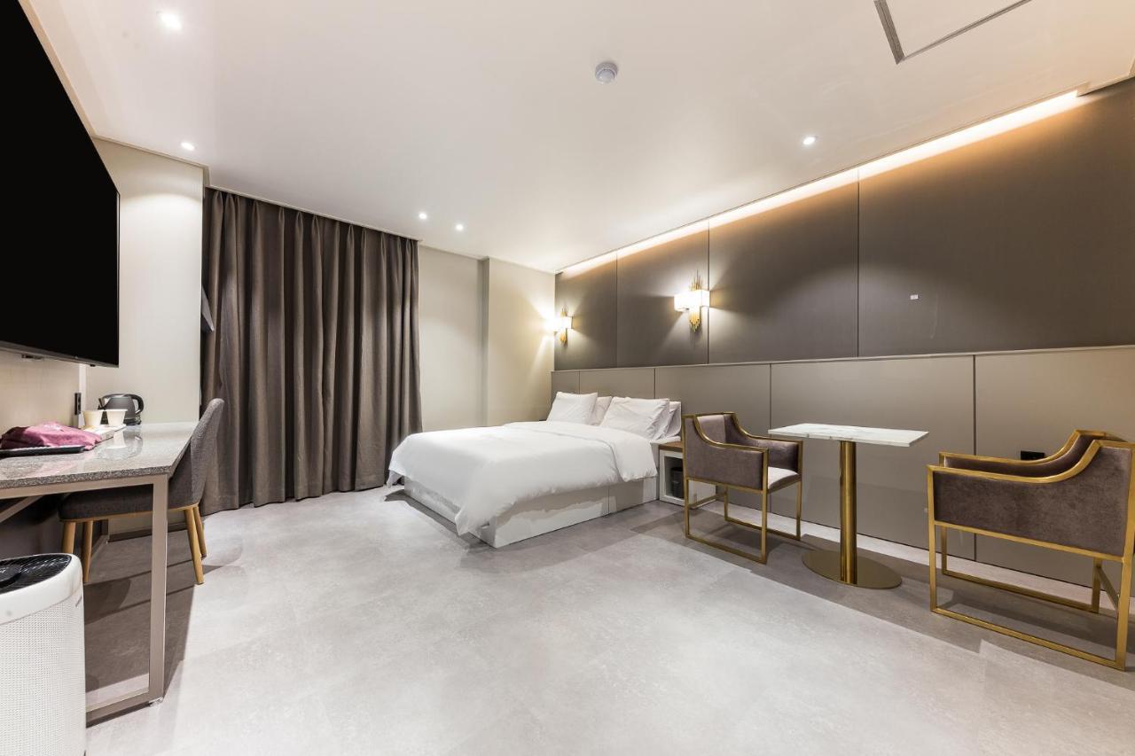 Hotel Lium Cheonan Esterno foto