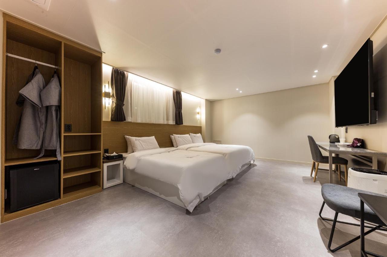 Hotel Lium Cheonan Esterno foto