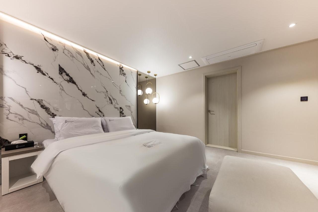 Hotel Lium Cheonan Esterno foto