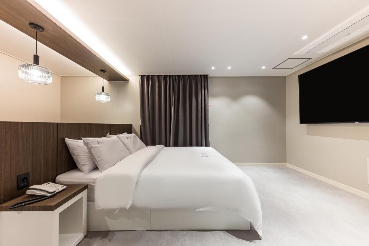 Hotel Lium Cheonan Esterno foto
