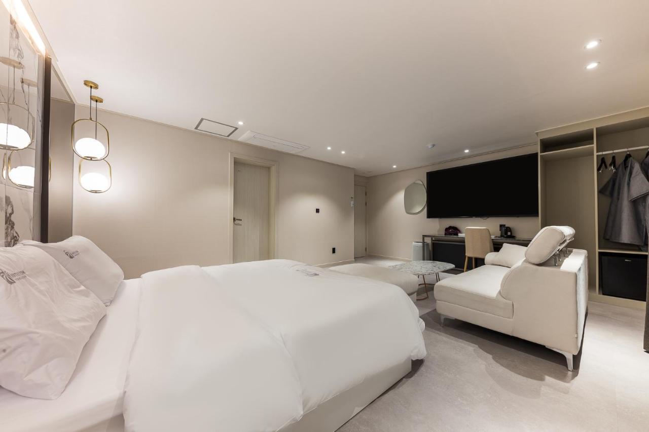 Hotel Lium Cheonan Esterno foto